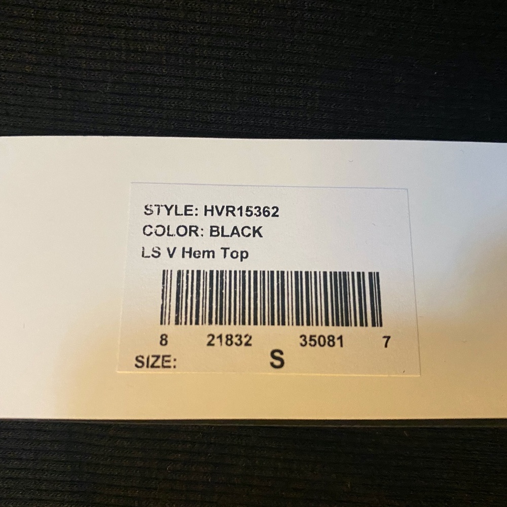 H by Bordeaux Top Long Sleeve Hem NWT Black - Picture 2 of 4